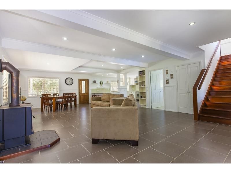 96 Diddillibah Road, Woombye QLD 4559