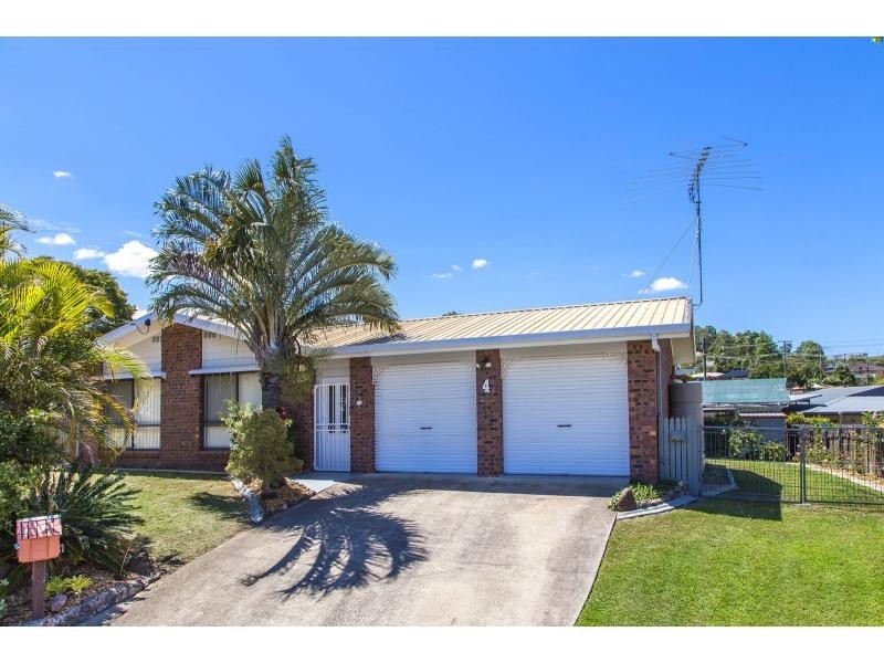 4 Lachlan Avenue, Nambour QLD 4560