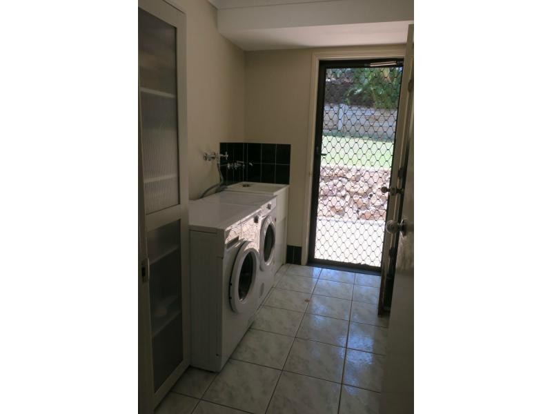 24 TARONGA Place, Palmwoods QLD 4555