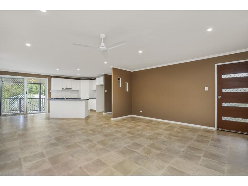 7 Tuckers Creek Drive, Nambour QLD 4560