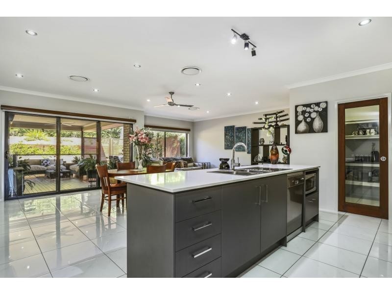 86 Plantation Rise Drive, Woombye QLD 4559