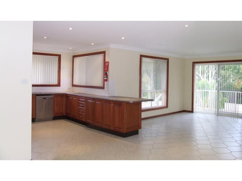 15 Nyanda Avenue, NSW, Floraville NSW 2280