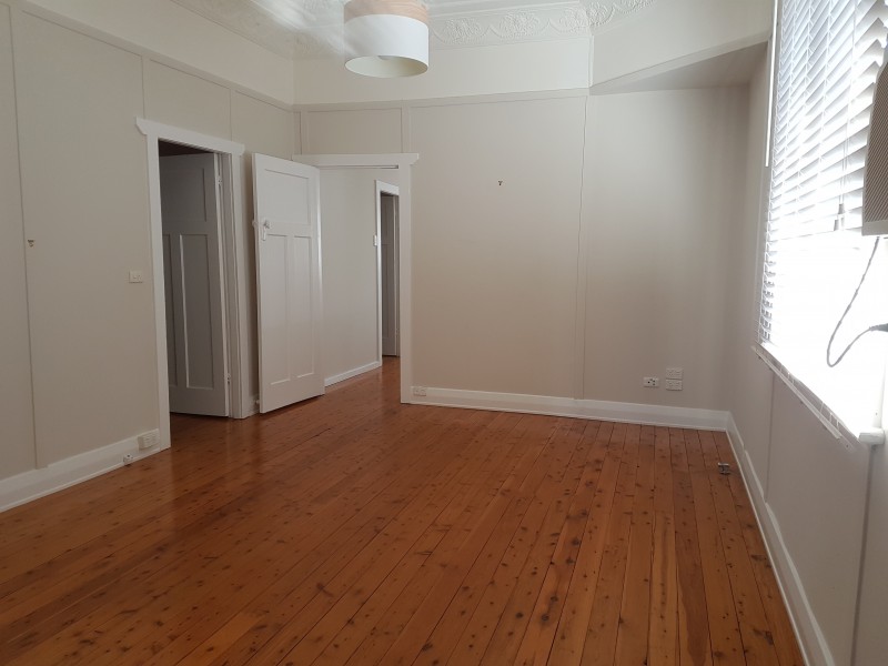 5 Lorna St, Waratah NSW 2298