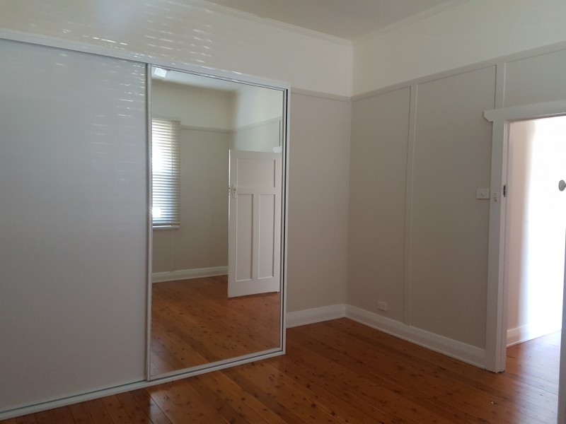 5 Lorna St, Waratah NSW 2298