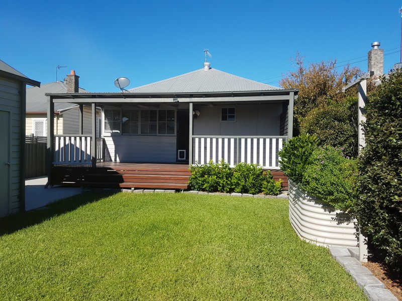 5 Lorna St, Waratah NSW 2298