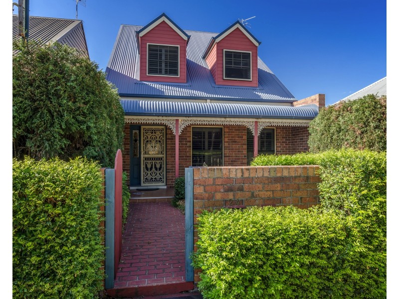 24 Hubbard St, Islington NSW 2296