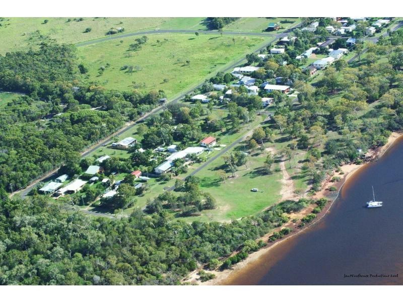 59 McIntosh Avenue, Elliott Heads QLD 4670