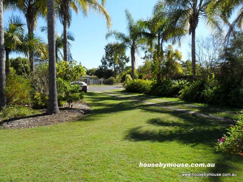 8 Andrea Court, Kawungan QLD 4655