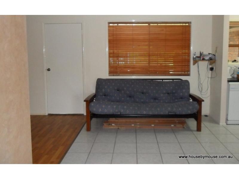 8 Andrea Court, Kawungan QLD 4655