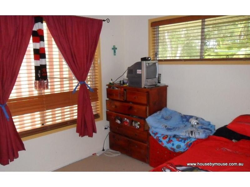 8 Andrea Court, Kawungan QLD 4655