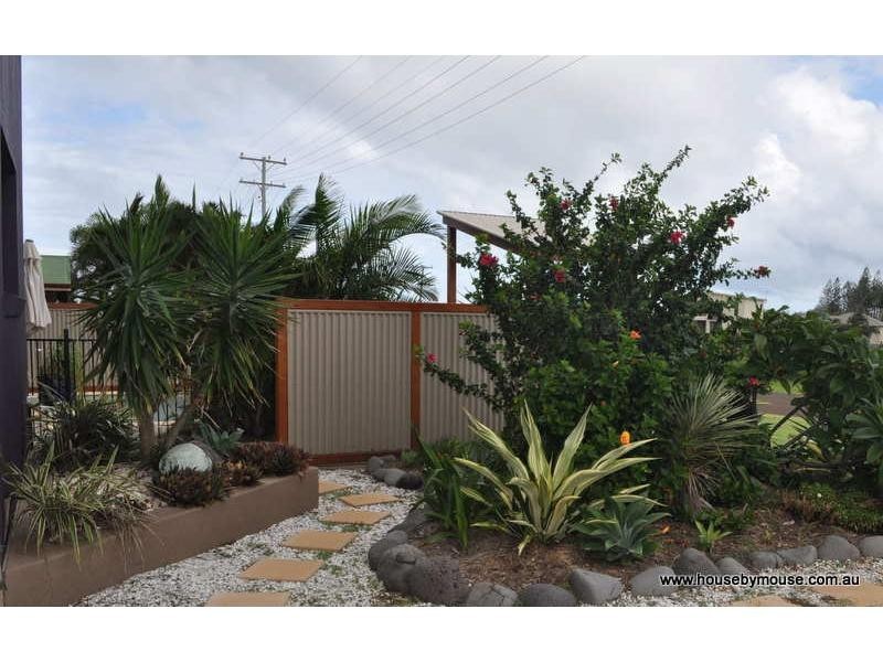 199 Atkinsons Road, Elliott Heads QLD 4670