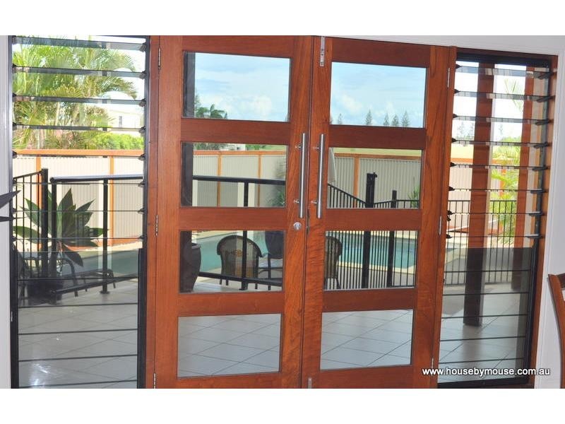 199 Atkinsons Road, Elliott Heads QLD 4670