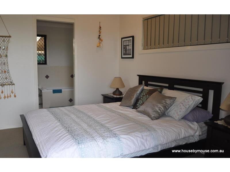 199 Atkinsons Road, Elliott Heads QLD 4670