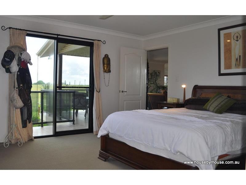 199 Atkinsons Road, Elliott Heads QLD 4670