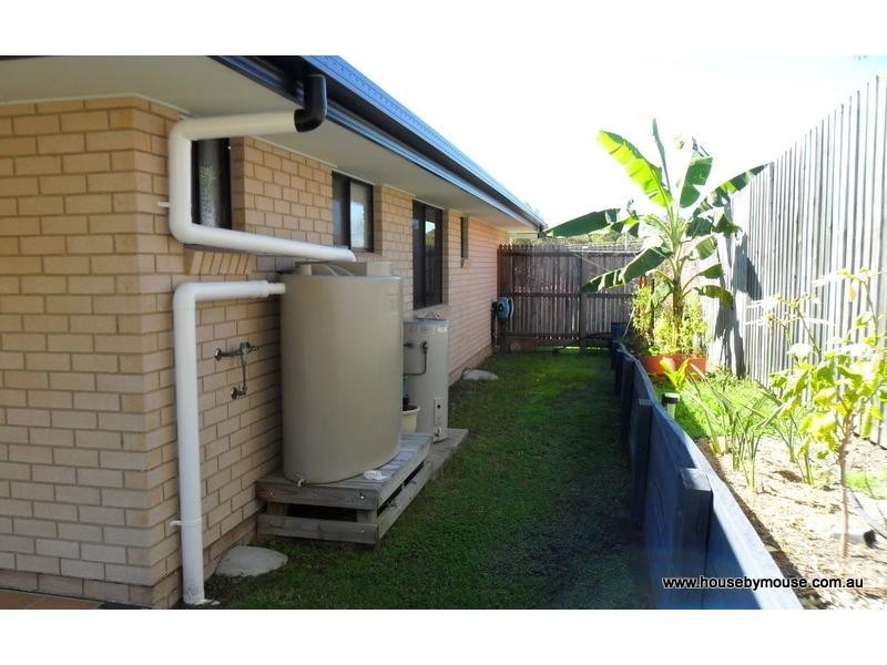 15 Barry Street, Torquay QLD 4655