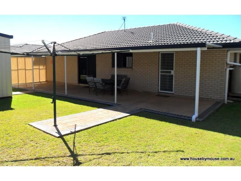 15 Barry Street, Torquay QLD 4655
