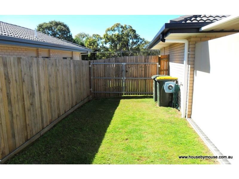 15 Barry Street, Torquay QLD 4655