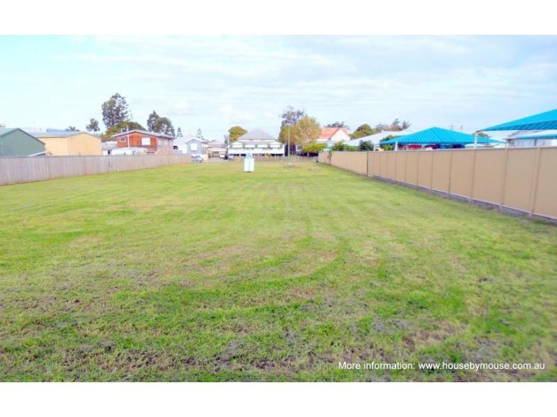 158 Ferry Street, Maryborough QLD 4650