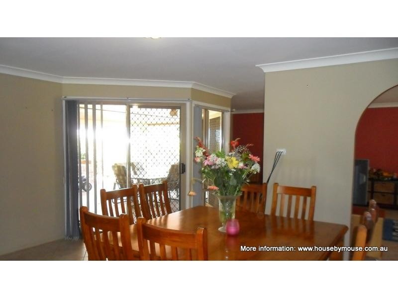 16 Station Road, Childers QLD 4660