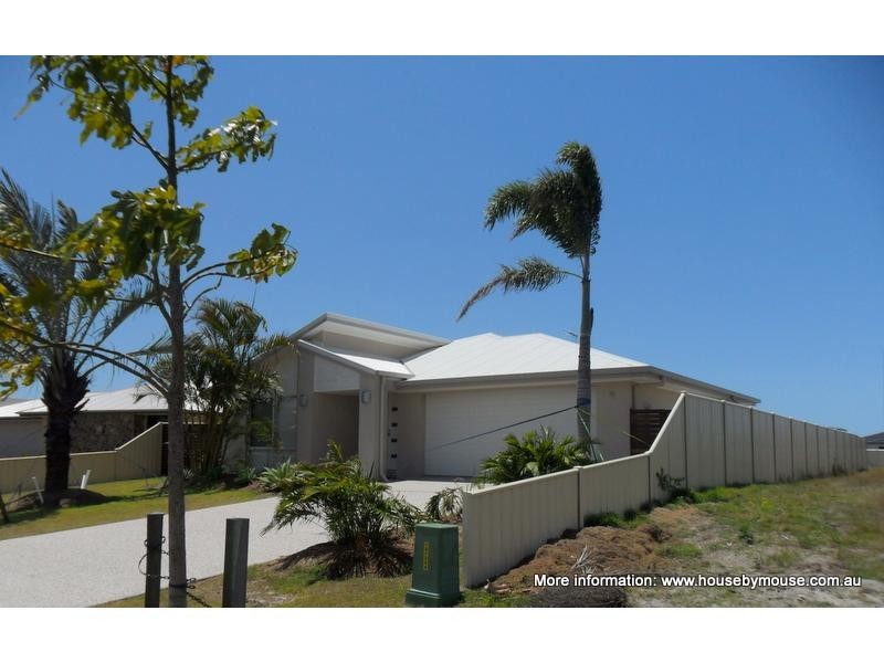 5 Honey Myrtle Close, Burrum Heads QLD 4659