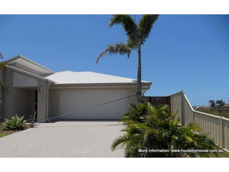 5 Honey Myrtle Close, Burrum Heads QLD 4659