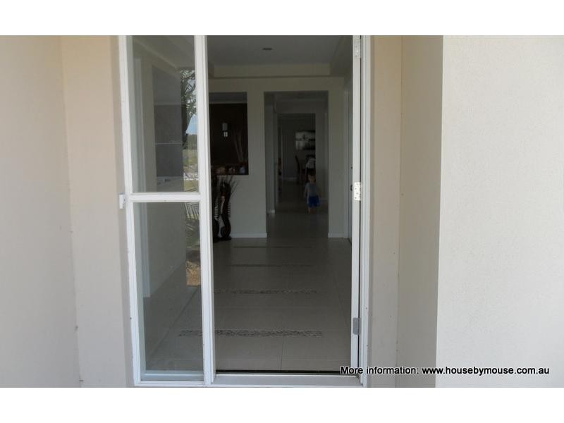 5 Honey Myrtle Close, Burrum Heads QLD 4659