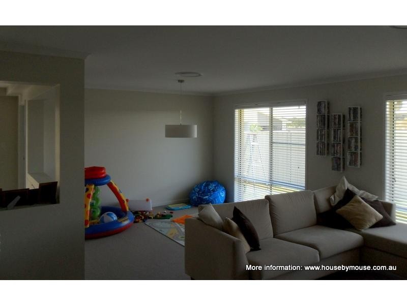 5 Honey Myrtle Close, Burrum Heads QLD 4659