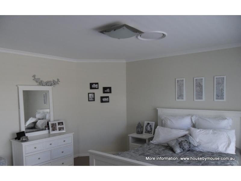 5 Honey Myrtle Close, Burrum Heads QLD 4659