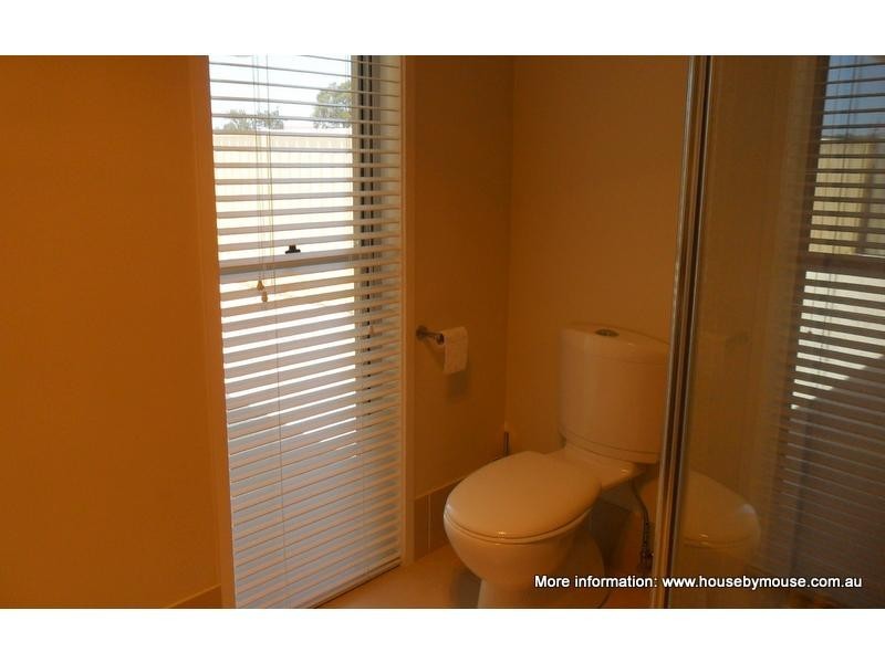 5 Honey Myrtle Close, Burrum Heads QLD 4659