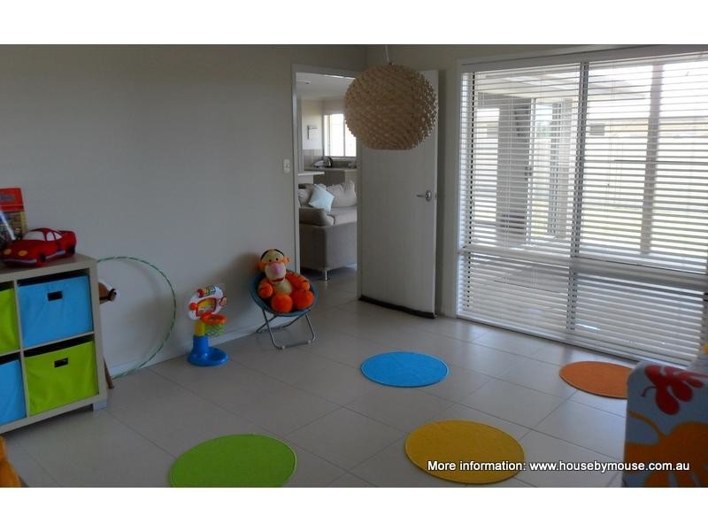 5 Honey Myrtle Close, Burrum Heads QLD 4659