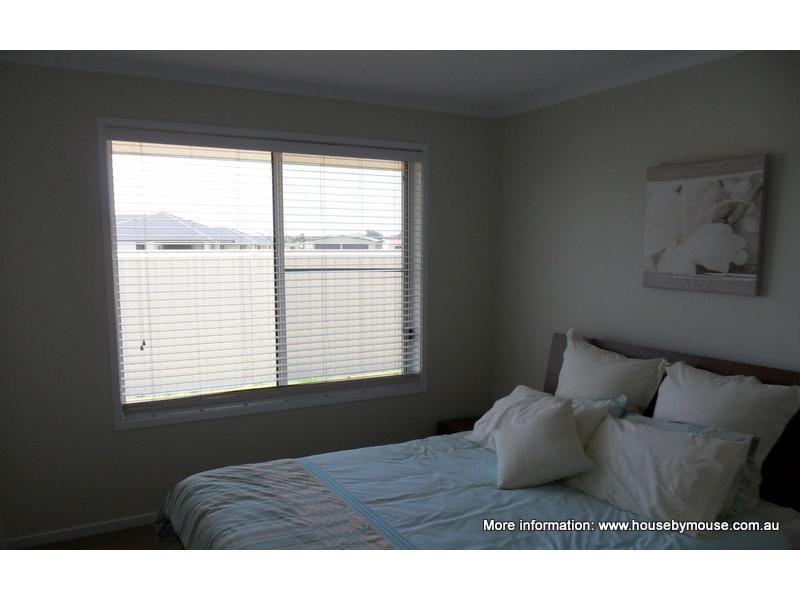 5 Honey Myrtle Close, Burrum Heads QLD 4659