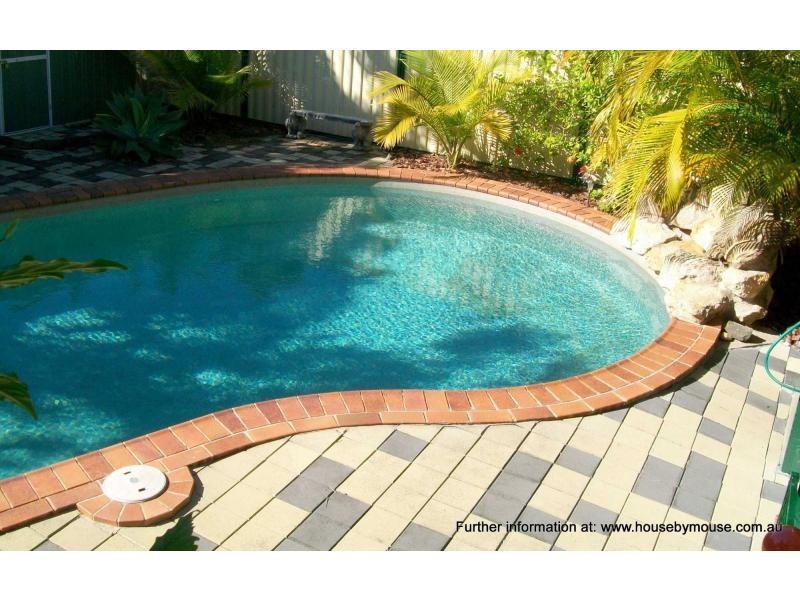 31 Saunders Street, Point Vernon QLD 4655