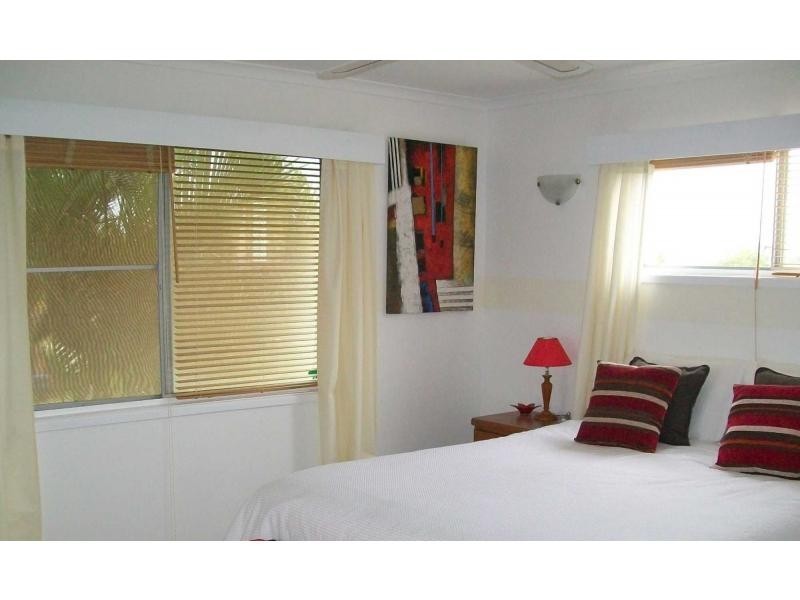 31 Saunders Street, Point Vernon QLD 4655