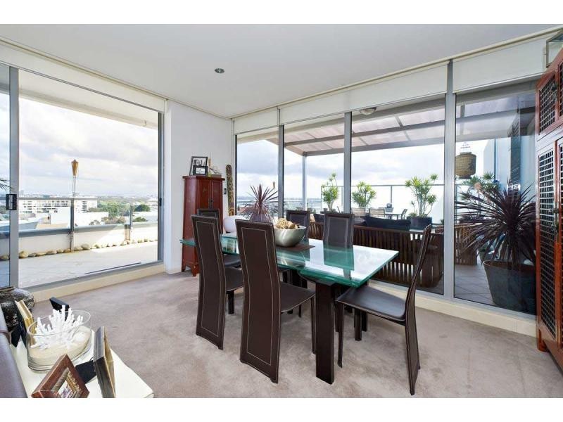 1137/4 Lachlan Street, Waterloo NSW 2017