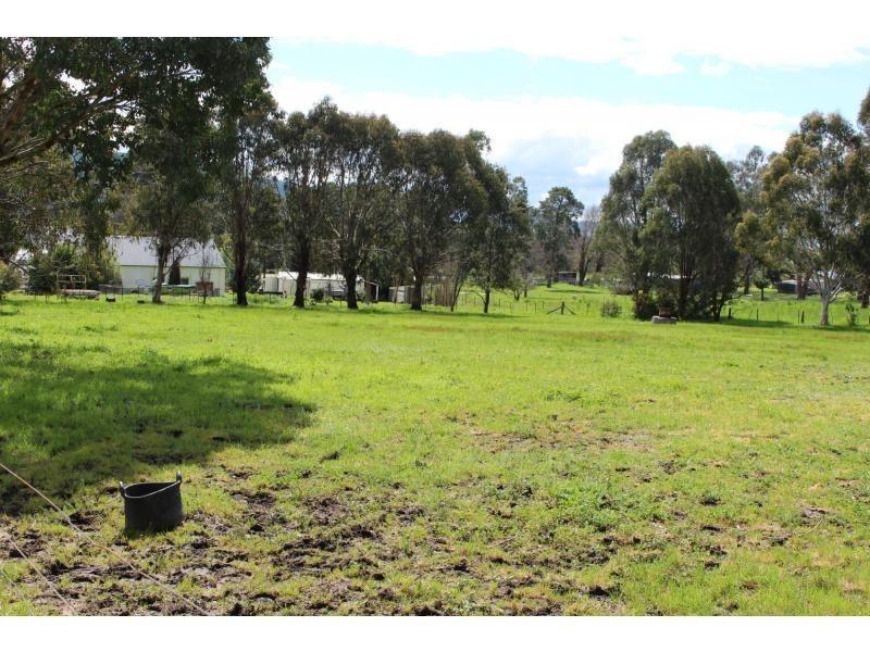 6 Hovell Street, Towong VIC 3707