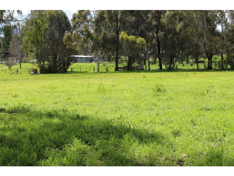 6 Hovell Street, Towong VIC 3707