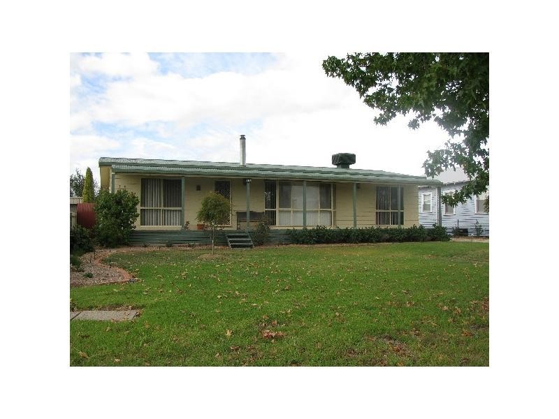 205 Hanson Street, Corryong VIC 3707