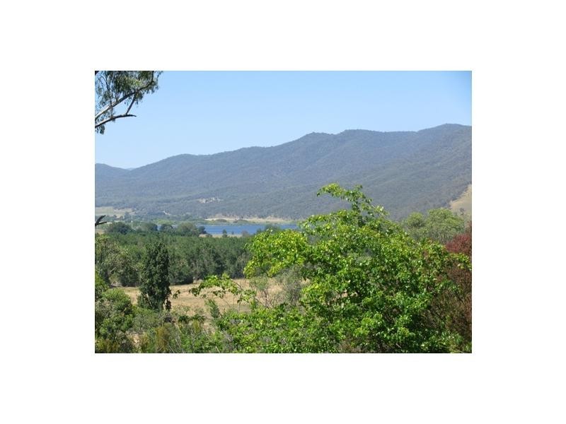 18 Whitehead Street, Khancoban NSW 2642