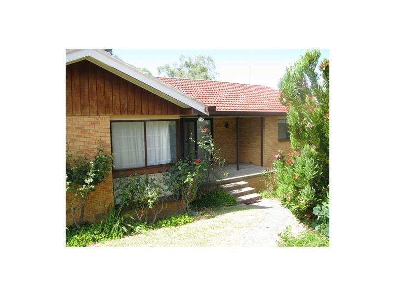18 Whitehead Street, Khancoban NSW 2642