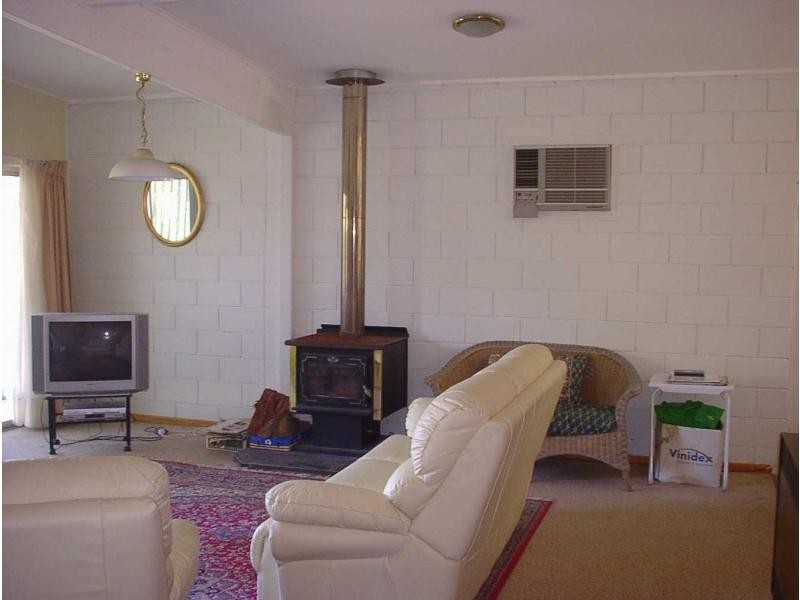 1 Mitchell Avenue, Khancoban NSW 2642