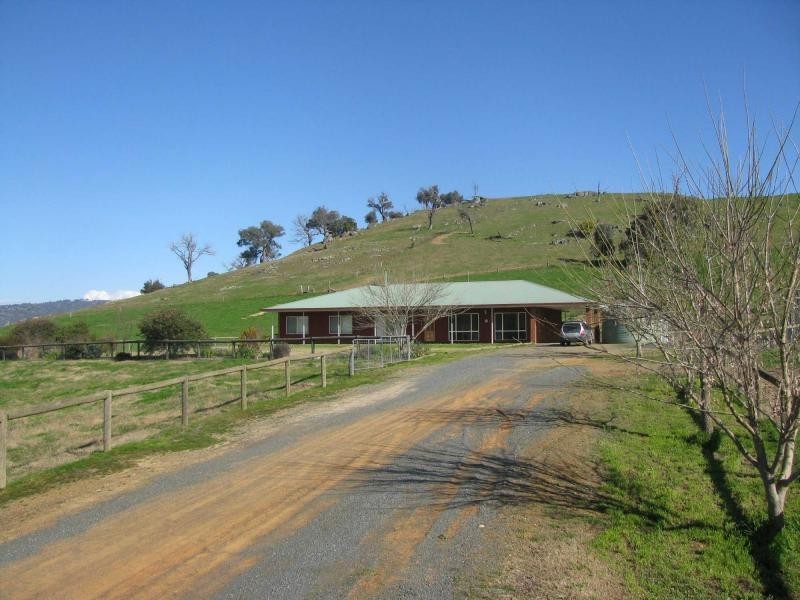 10918 Murray River Road, Tintaldra VIC 3708