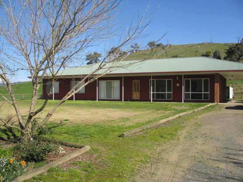 10918 Murray River Road, Tintaldra VIC 3708