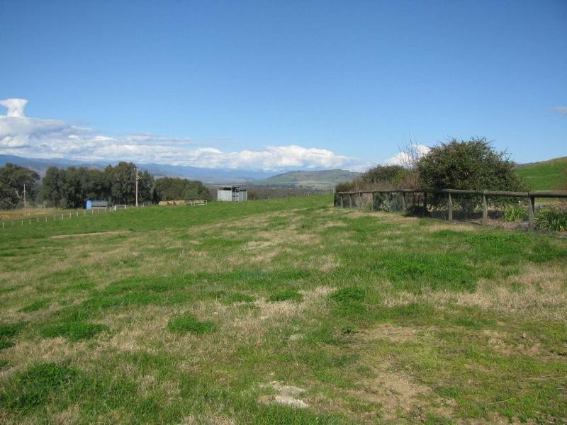 10918 Murray River Road, Tintaldra VIC 3708