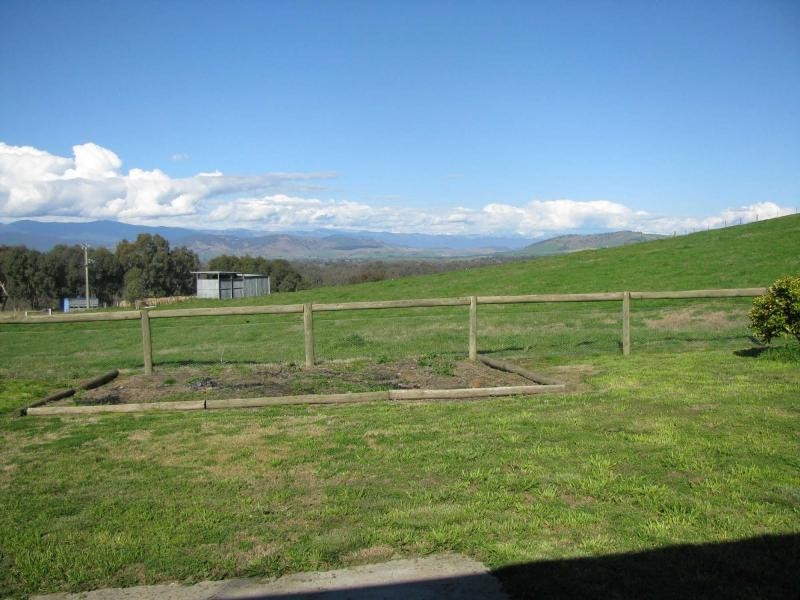 10918 Murray River Road, Tintaldra VIC 3708
