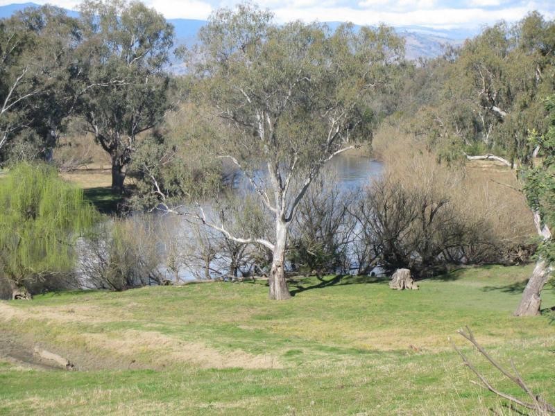 10918 Murray River Road, Tintaldra VIC 3708