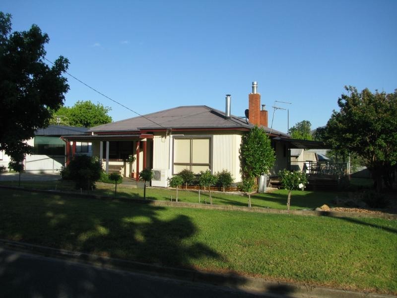 188 Wheeler Street, Corryong VIC 3707