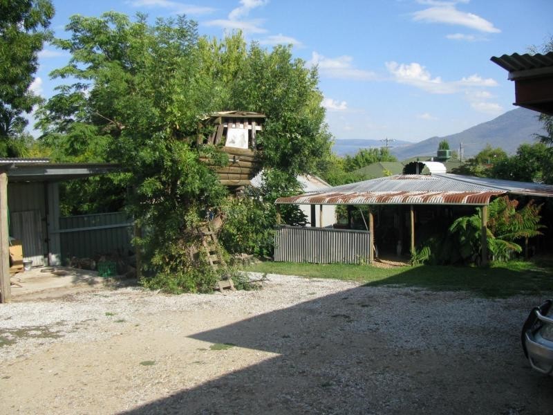 104 Hansen Street, Corryong VIC 3707