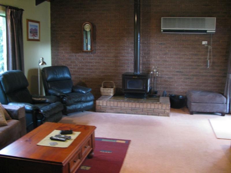 24 Bradney Street, Khancoban NSW 2642