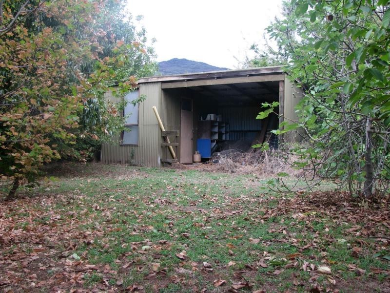 9940 Murray Valley Highway, Pine Mountain VIC 3709