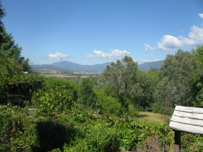 2 Whitehead Street, Khancoban NSW 2642